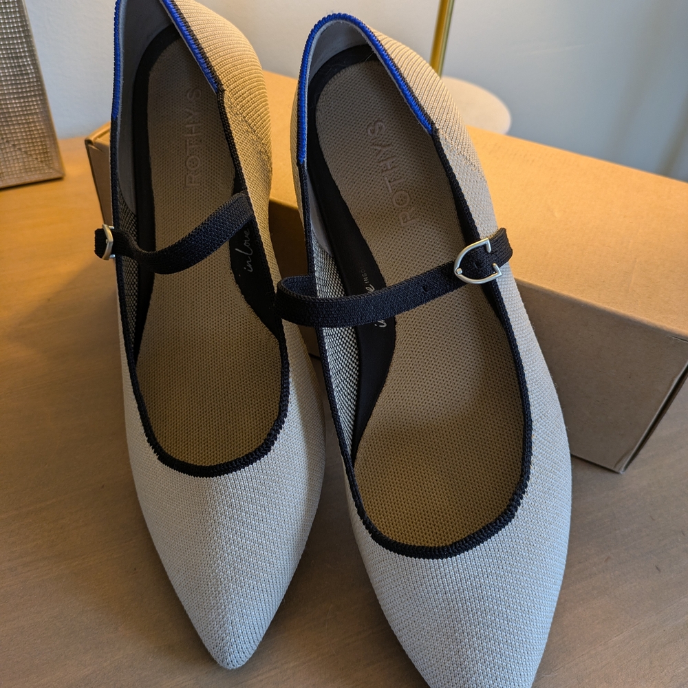 Rothy's Tan and Black Women's Flats - Picture 5 of 9